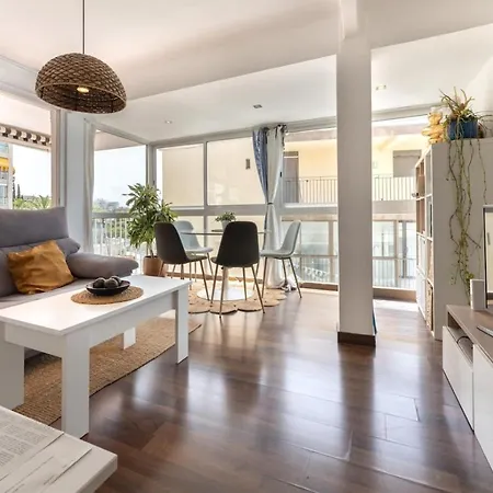 Seaview 2br Cozy Apartament